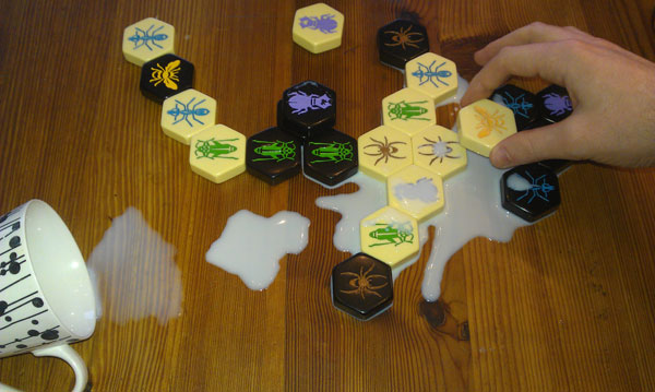 Hive Mind: How To Win At Hive Like a Master
