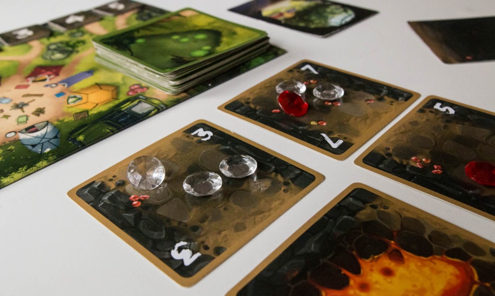 Review Diamant Shut Up Sit Down