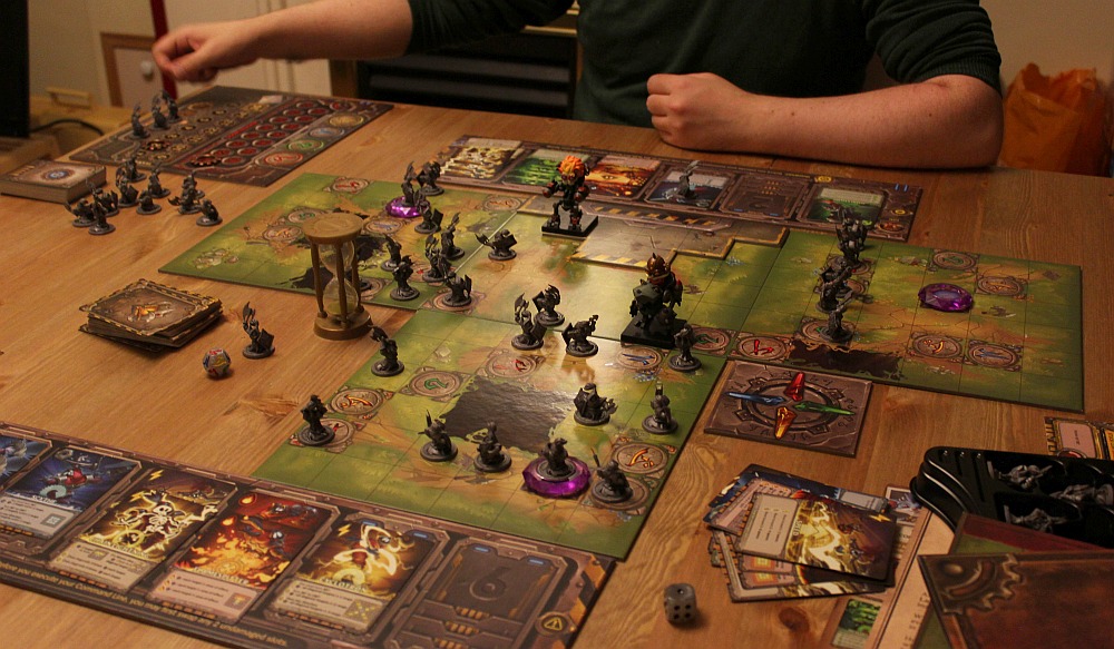 Tellstones: King's Gambit board game review - Mechs vs Minions creators'  second tabletop outing demands attention it doesn't deserve